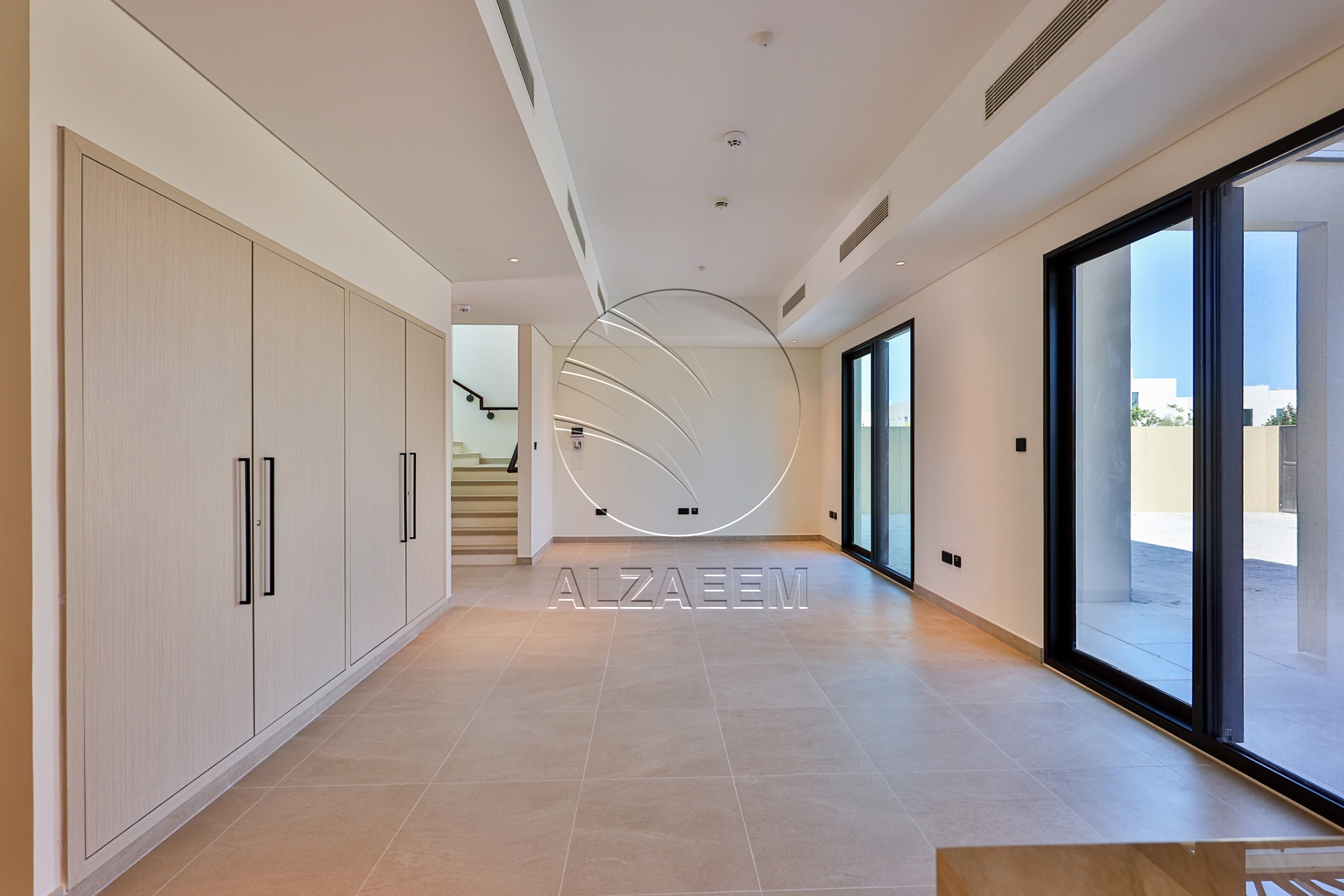 √Single Row End Villa | Steps away from the Park√