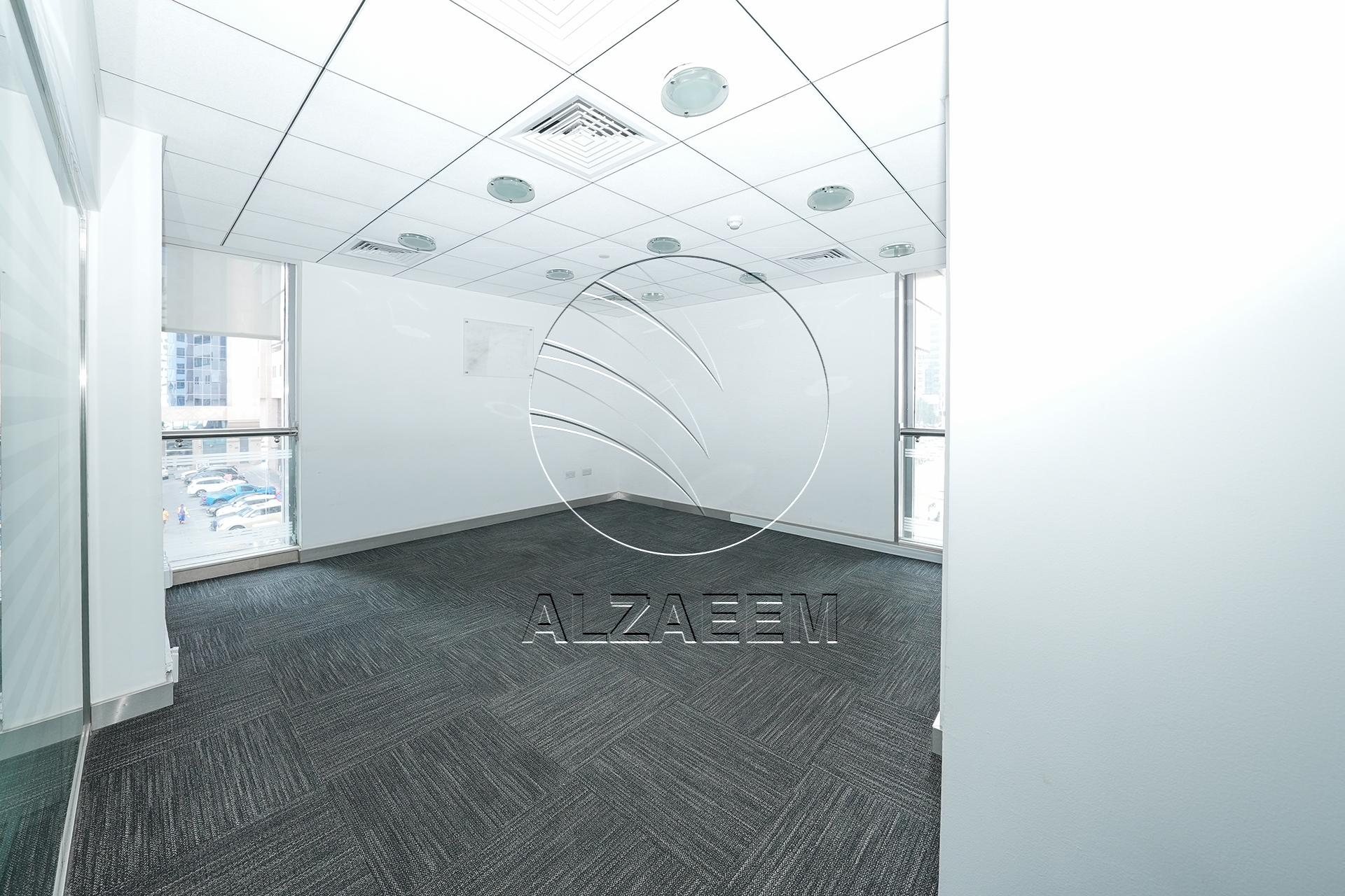 √Prime Showroom+Basement + 2 Mezzanine Levels √