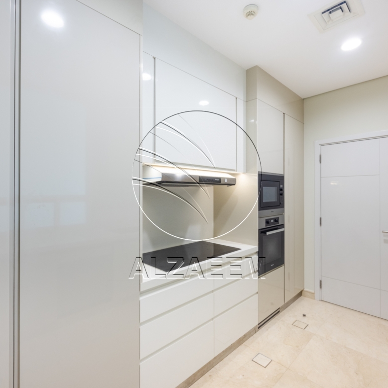 Premium Location | High Ceiling Villa | AL GHAF