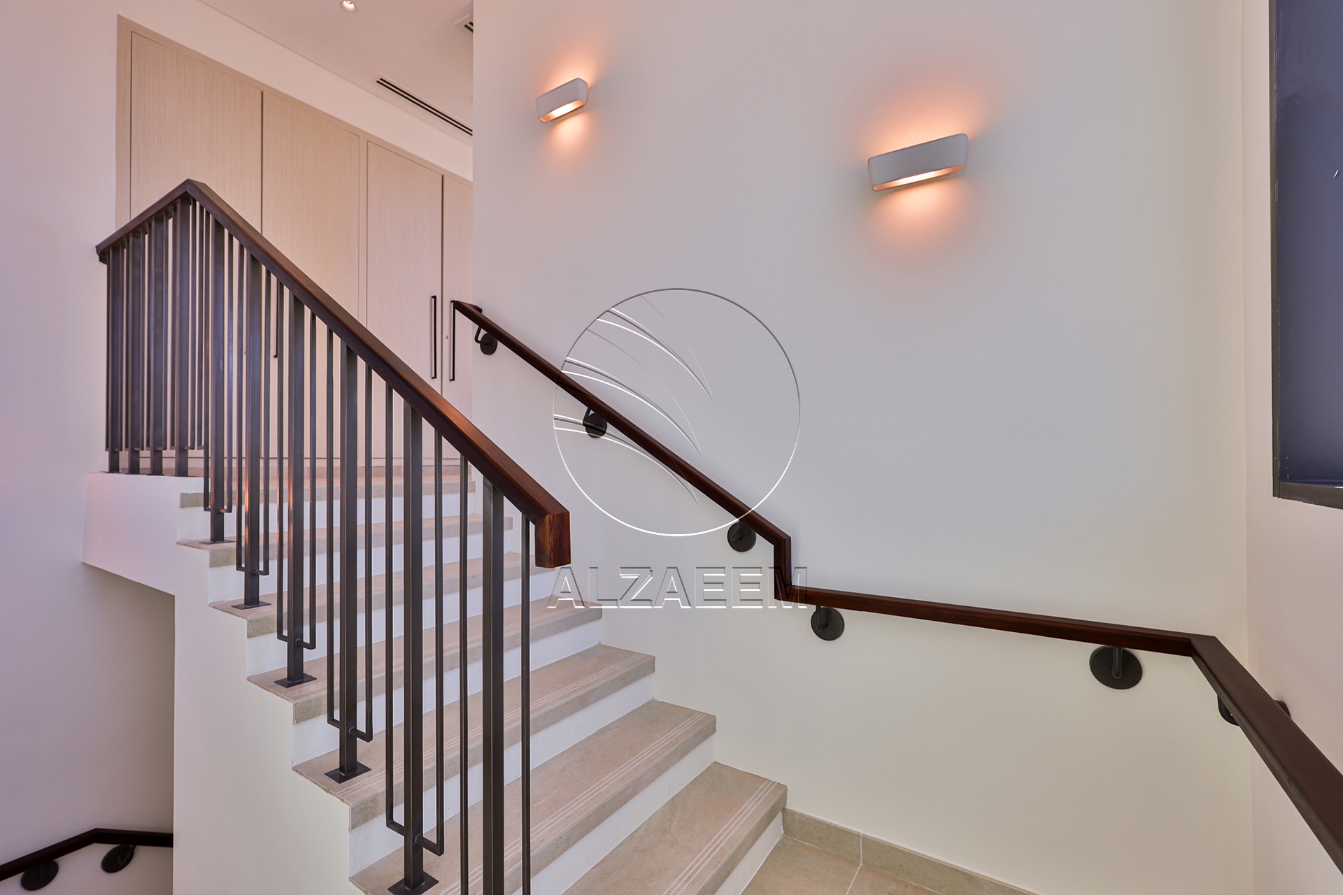 √Single Row End Villa | Steps away from the Park√