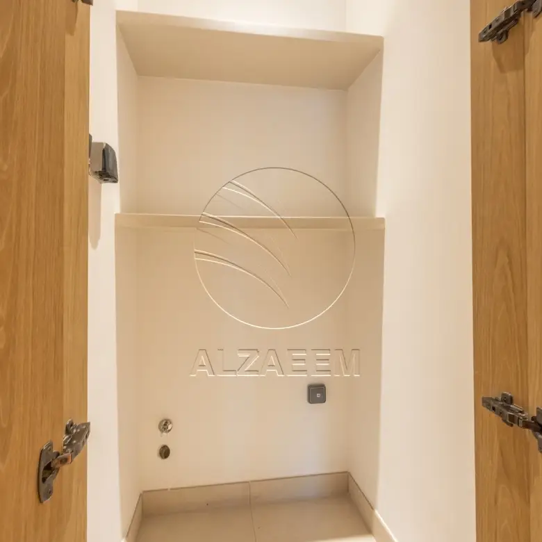 √Spacious Unit | Premium Location | Move-in Ready√
