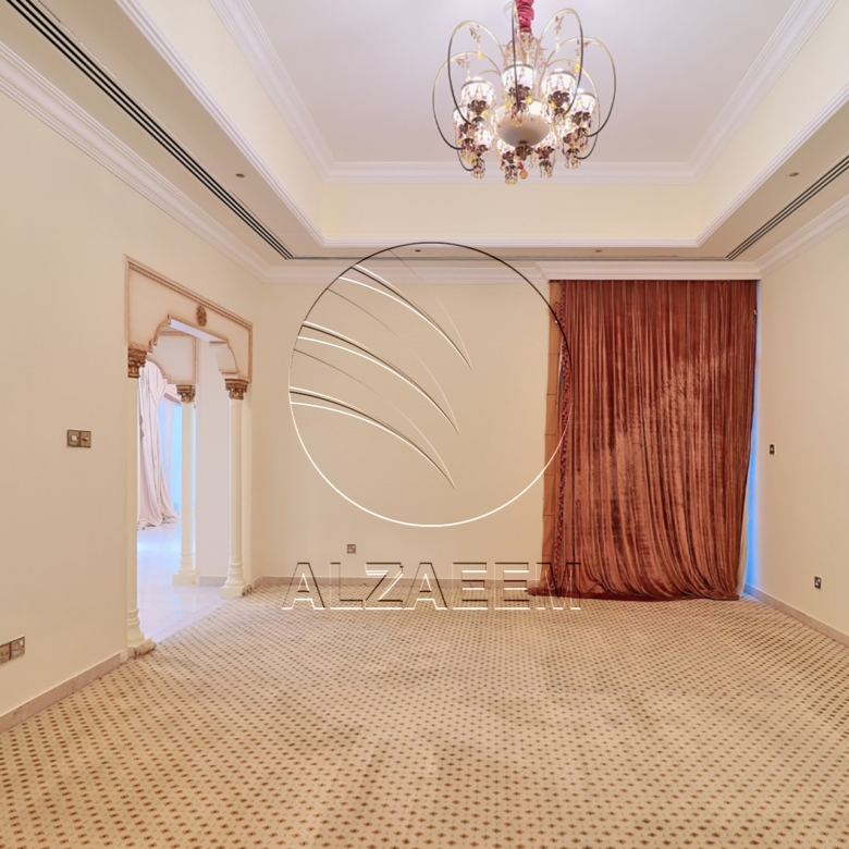 √Corner Villa | 7 Master | Majlis | 2 Kitchen√