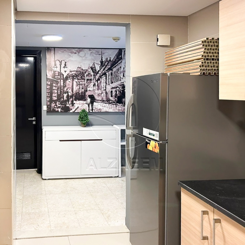 √ Luxuriously Furnished | VACANT | BIG Layout √