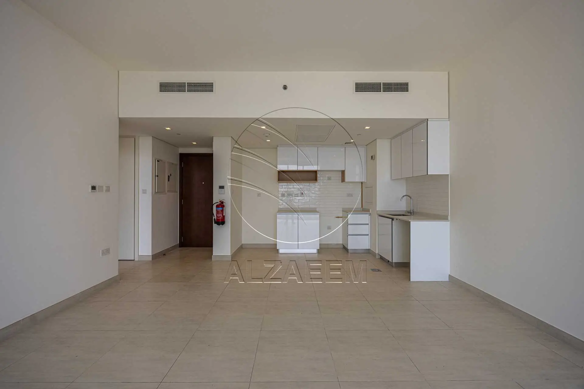 HOT DEAL! Vacant | High Level | Sea View