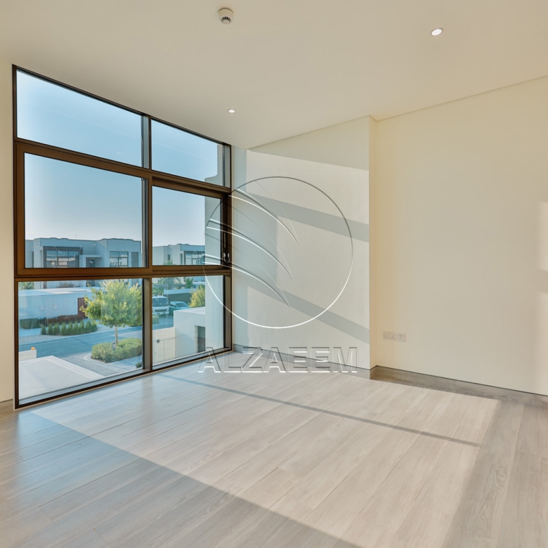 √ Single Row | Move-in Ready | Spacious Villa √