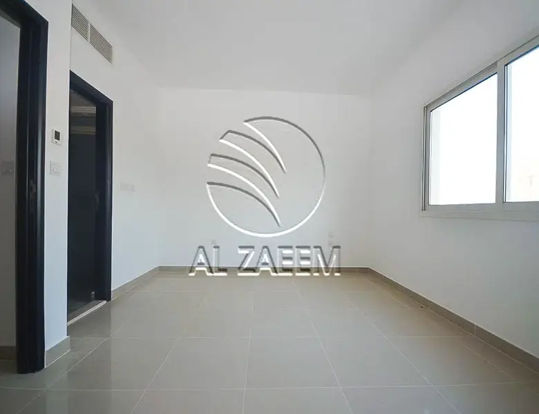 Nice Layout! Spacious 1BR+Storage | Community View