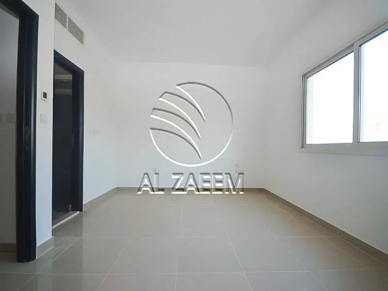 Nice Layout! Spacious 1BR+Storage | Community View