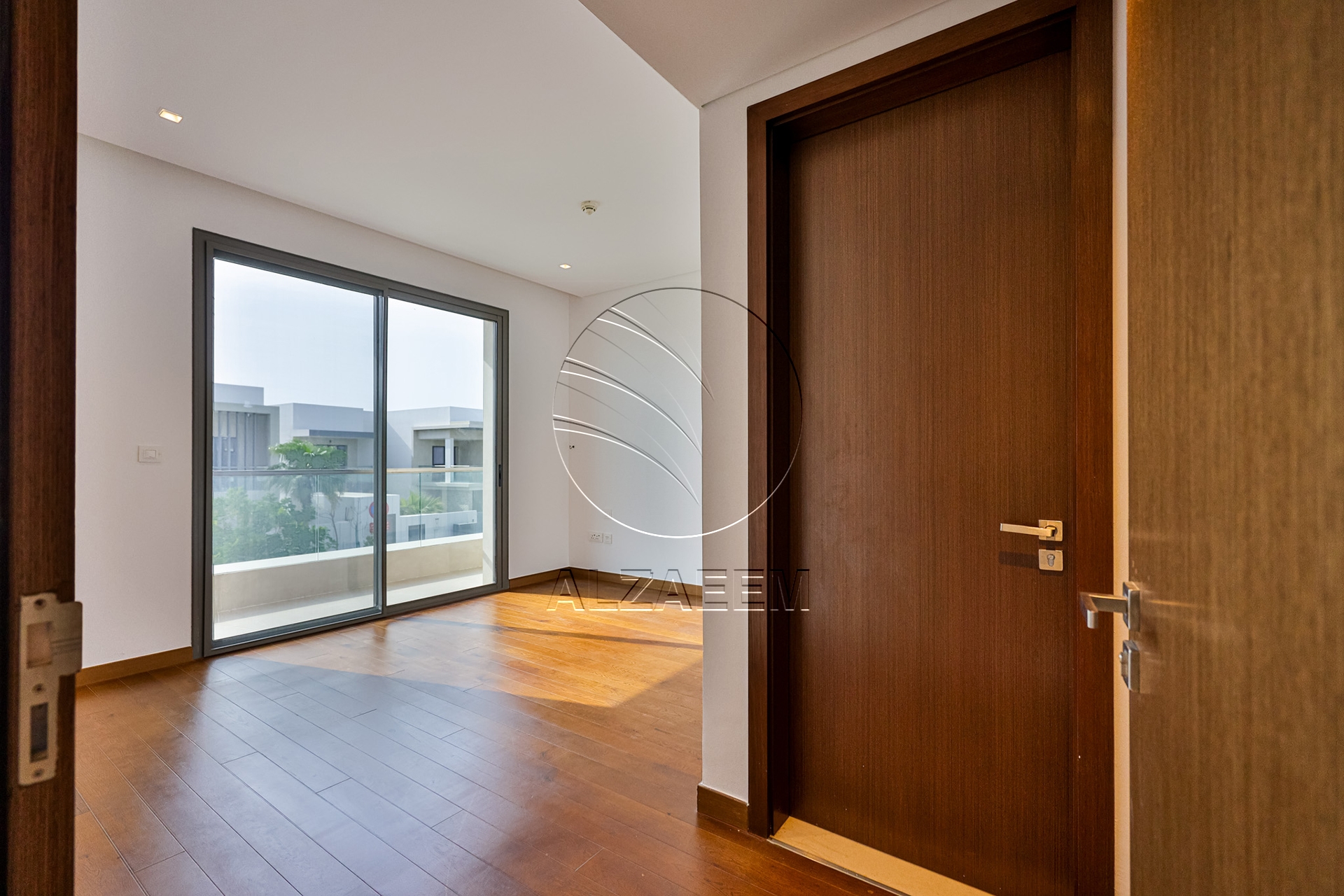 Golf Course View Villa + 1047Sqm Landscaped Plot