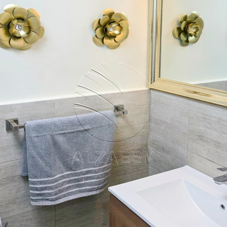 √VACANT | Fully Furnished Studio | Mid Level √