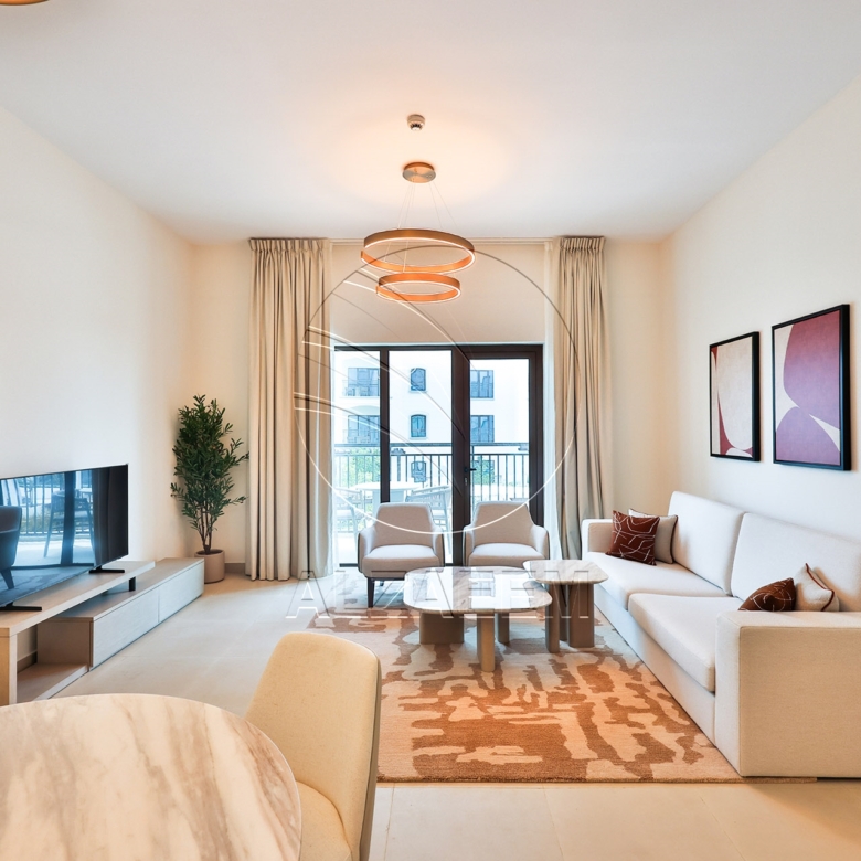 √ VACANT! Furnished | Corner | Flexible Payments √
