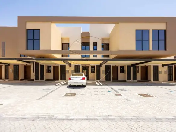 HOT! 2BR TH | Premium Location | Ideal Home