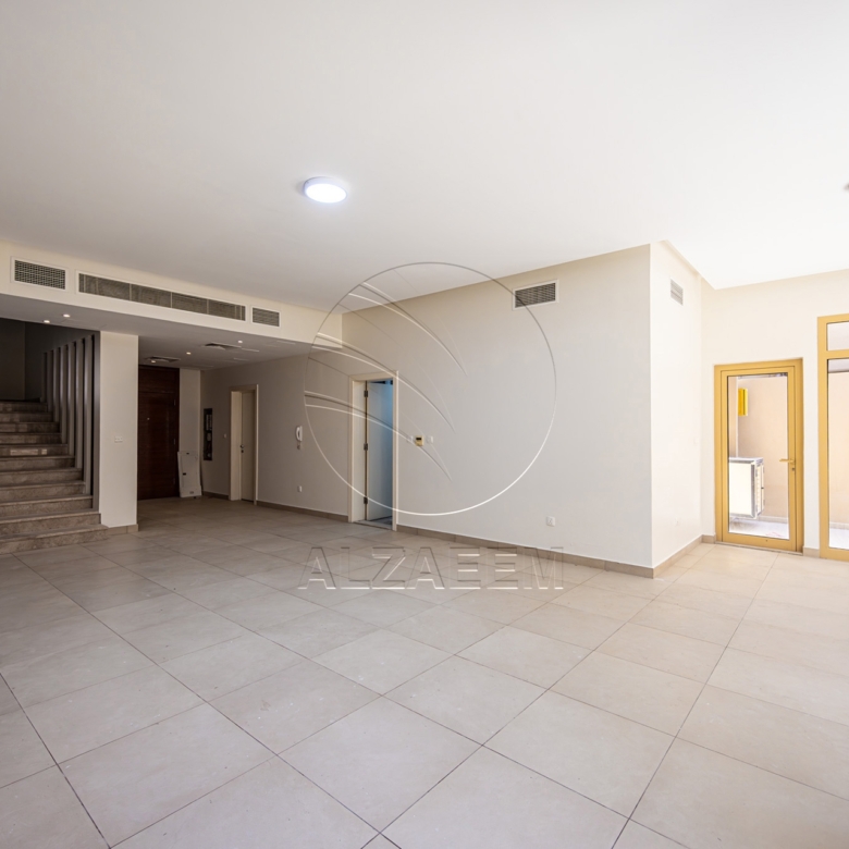 √ Single Row | Upgraded | Move-in Ready √