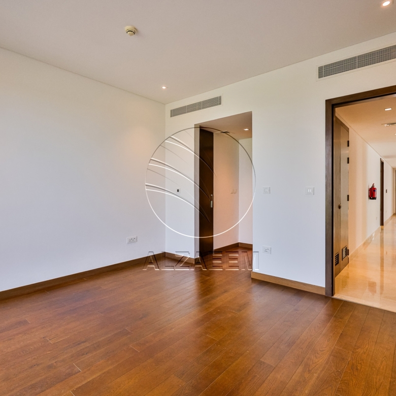 Golf Course View Villa + 1047Sqm Landscaped Plot