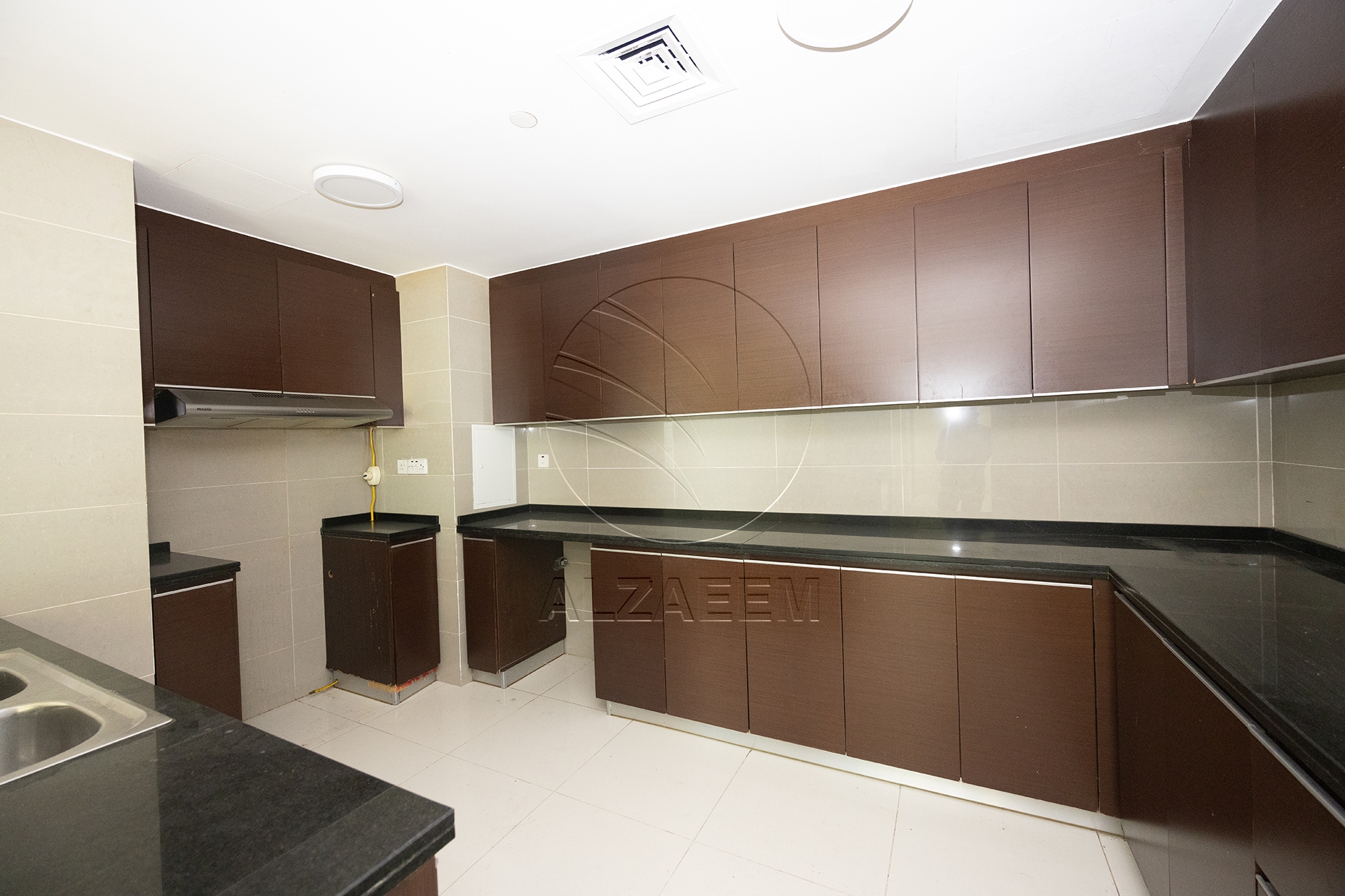 Partial Sea View | Ready to Move | 3BR+Balcony