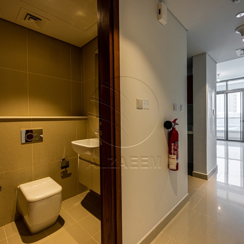 Vacant| Middle floor – Road View | Prime Location