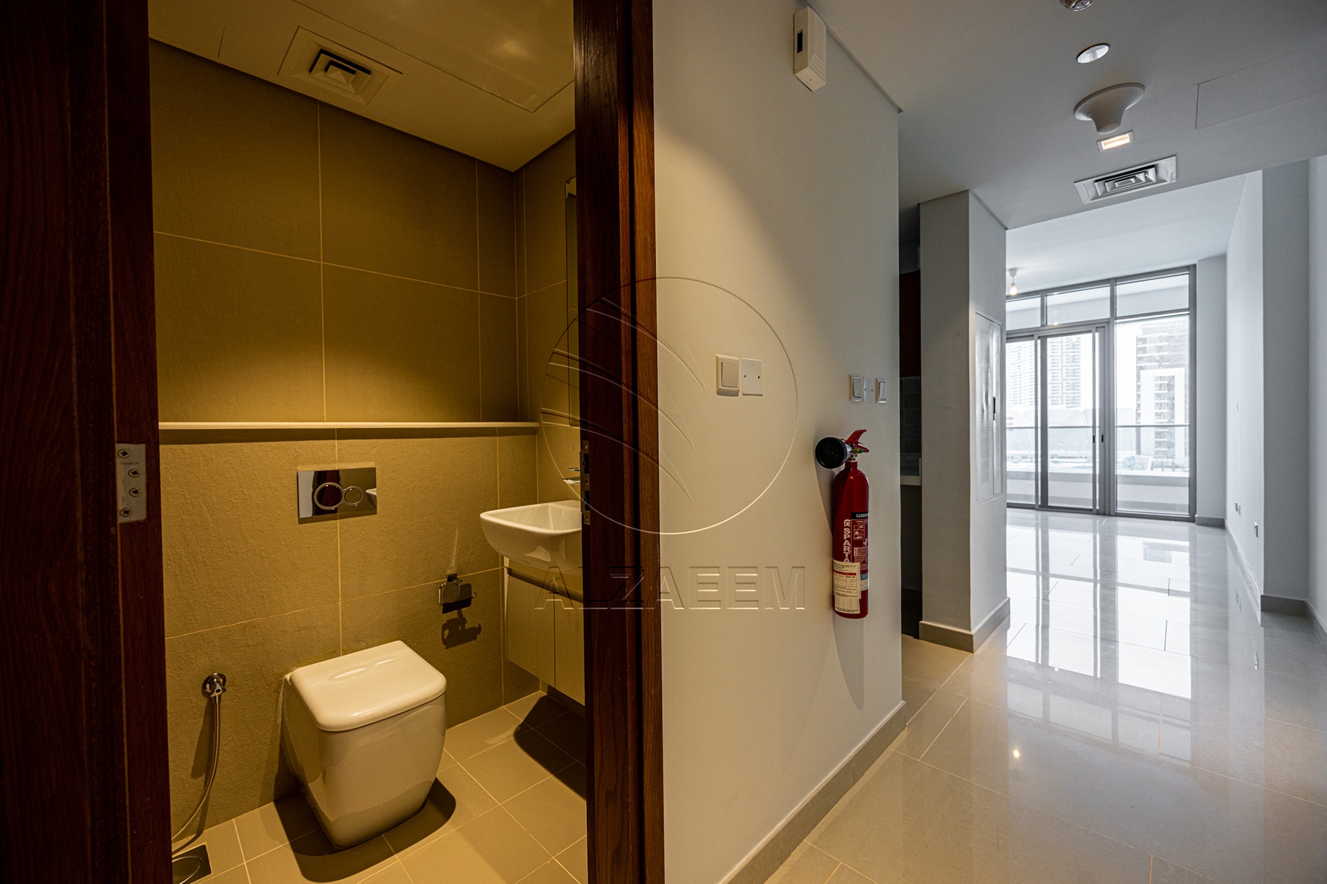 Vacant| Middle floor – Road View | Prime Location