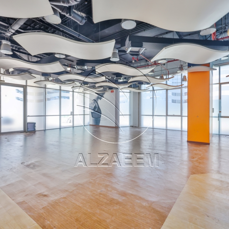 Prime Retail Location | FITTED | High Visibility