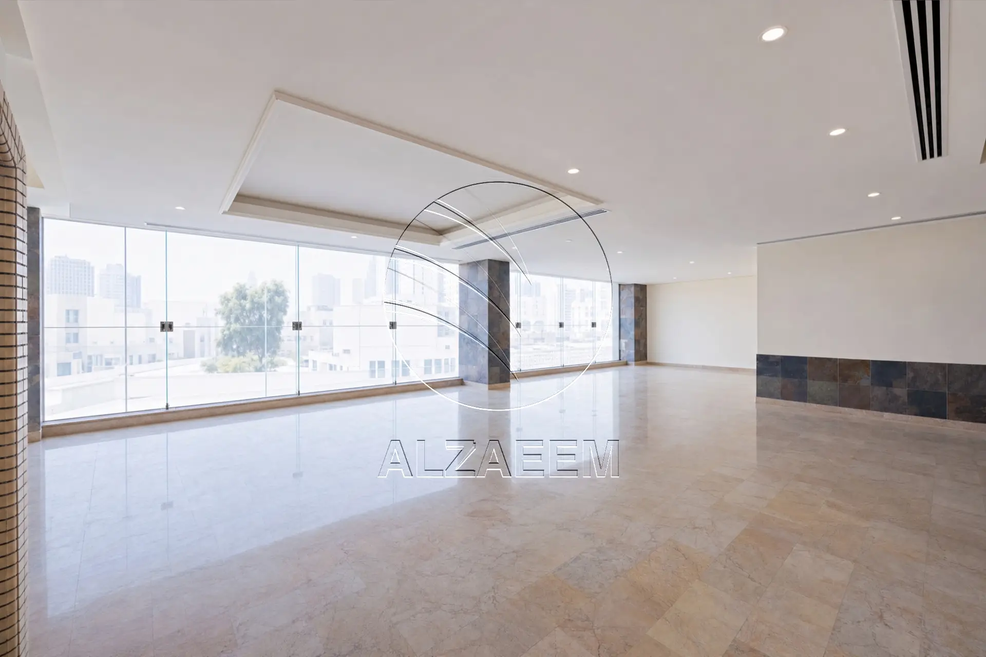 √ VACANT SHOW ROOM | 3 Floors | Up to 4 Payments √