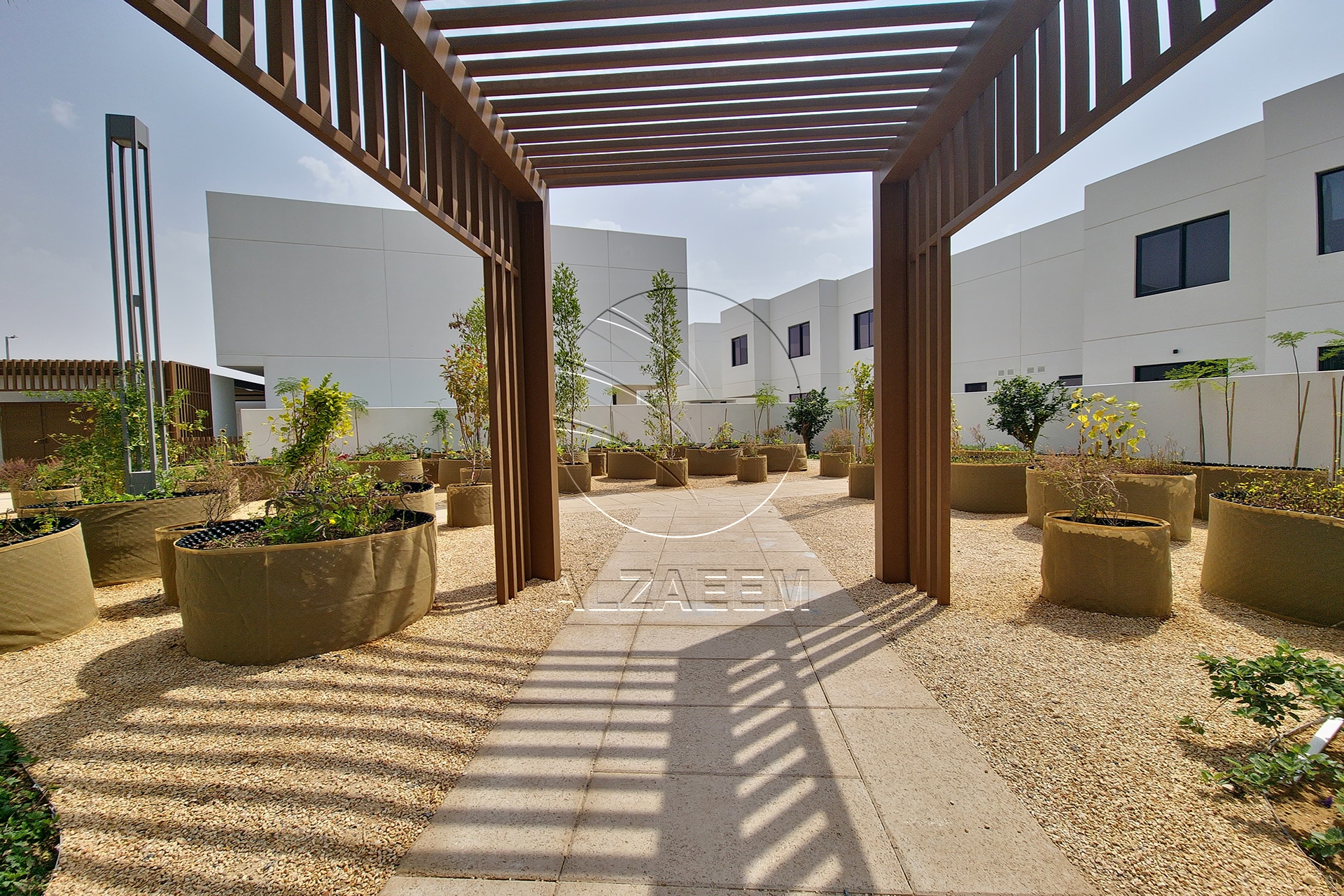 √ HOT Deal! Ready to Move | Great Location √