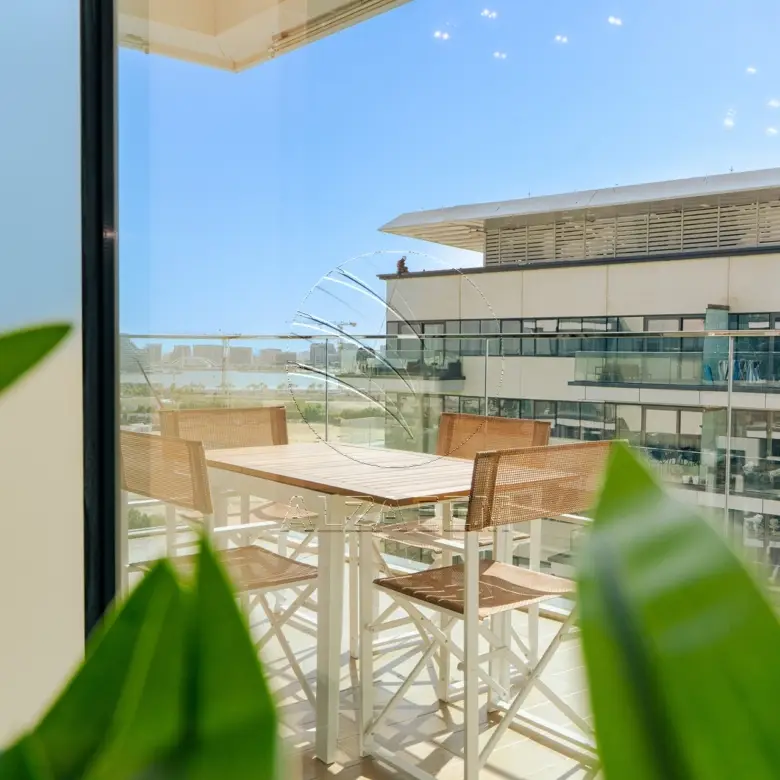 VACANT!High Floor Furnished 2BR+M | Golf+Sea Views