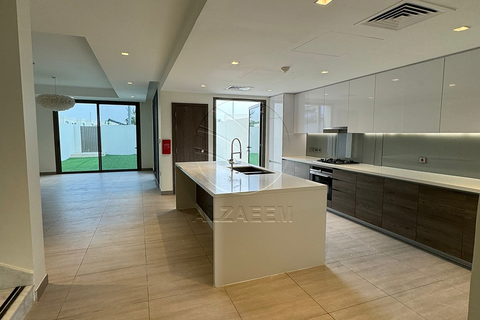 √HOT DEAL | Move-in Ready | Single Row – Mid Unit√