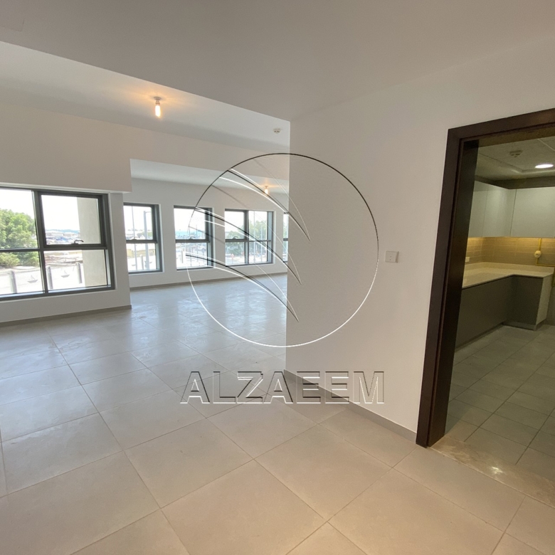 Luxury Living | 2 payment – 3+Maid | Vacant