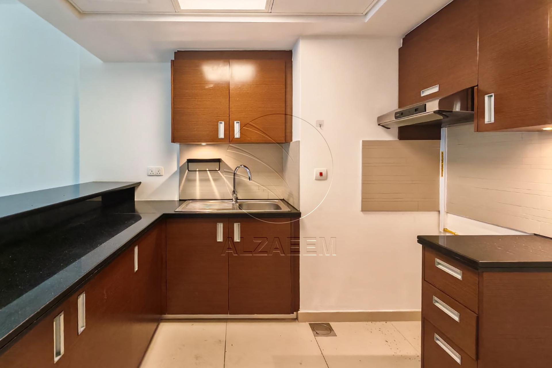 √ Rare Availability | Pool & Sea View | VACANT √