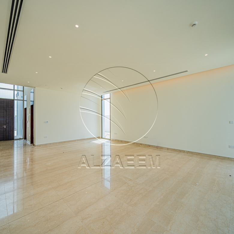 √Corner | Single Row | Big Plot Size | 5BR SELECT√