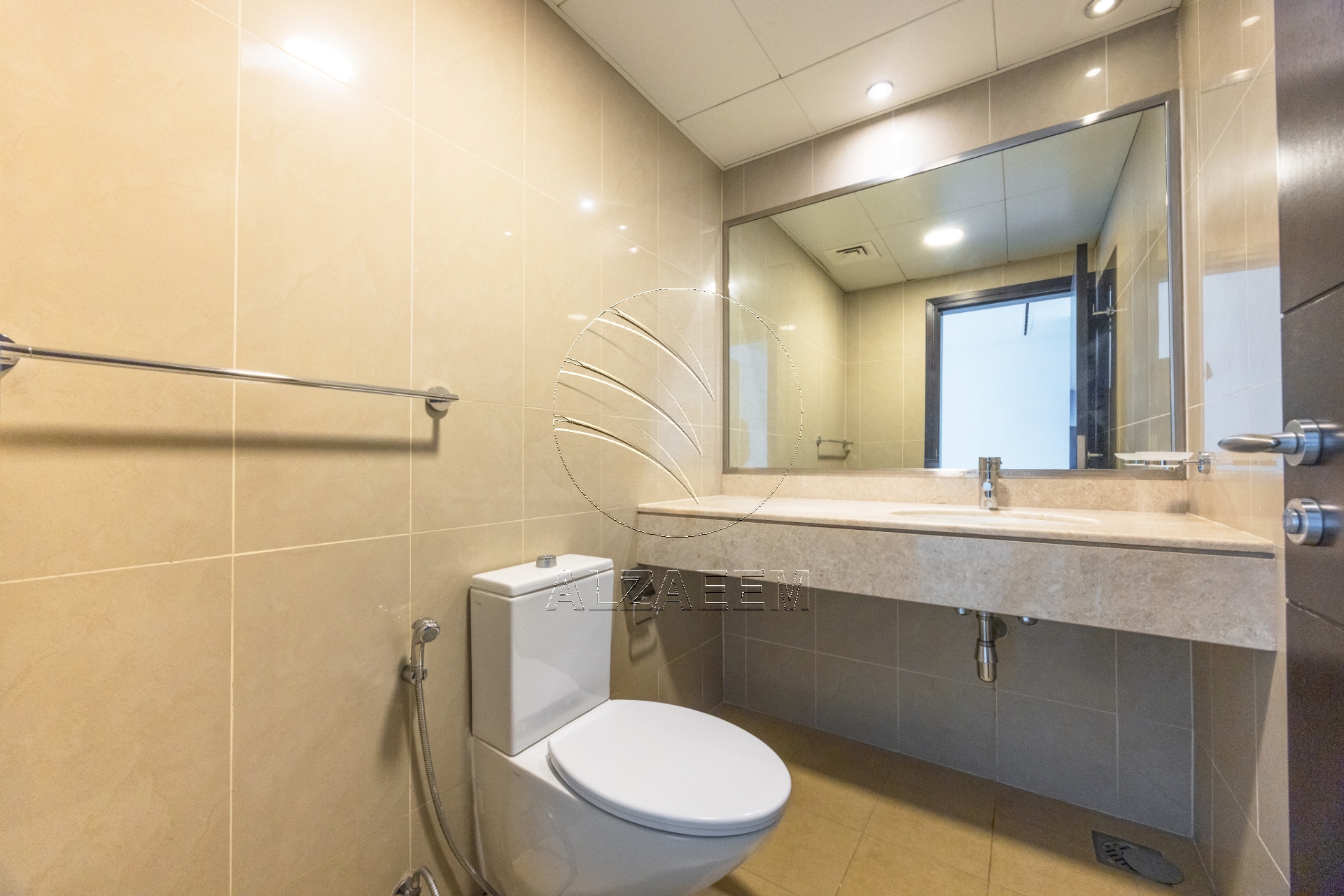 VACANT! | Higher Level | Panoramic Sea View