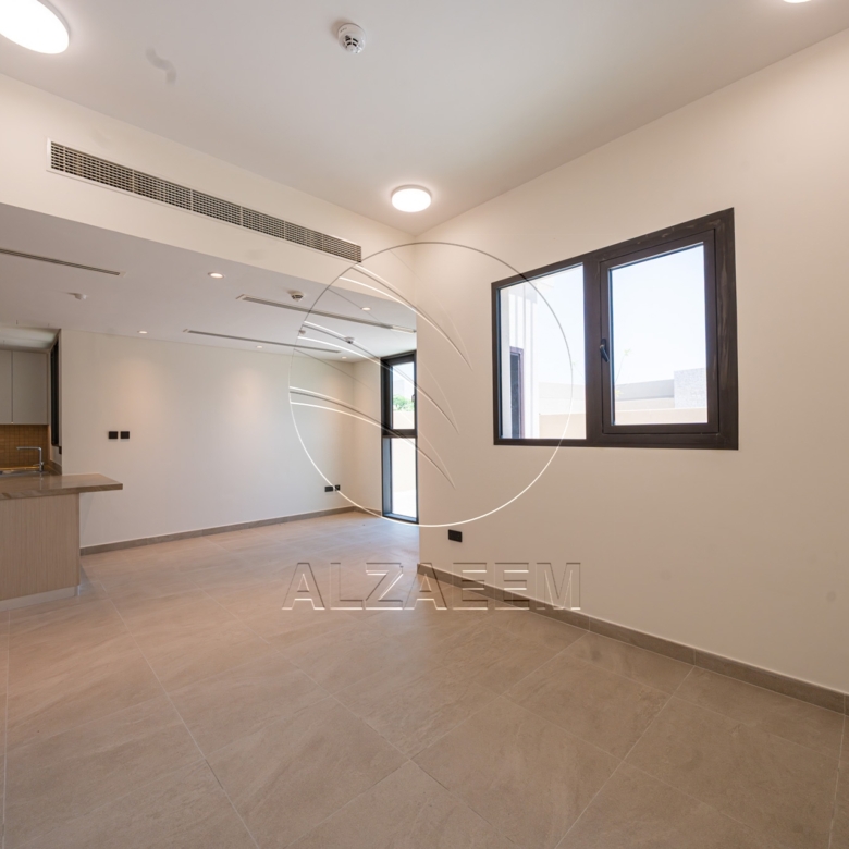 √EXCLUSIVE! | Spacious Plot! Prime Location√