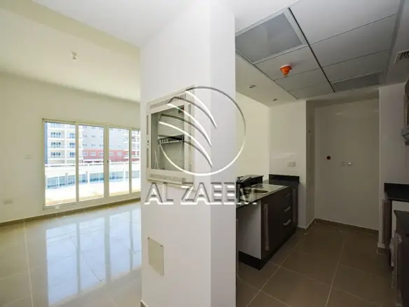 Nice Layout! Spacious 1BR+Storage | Community View