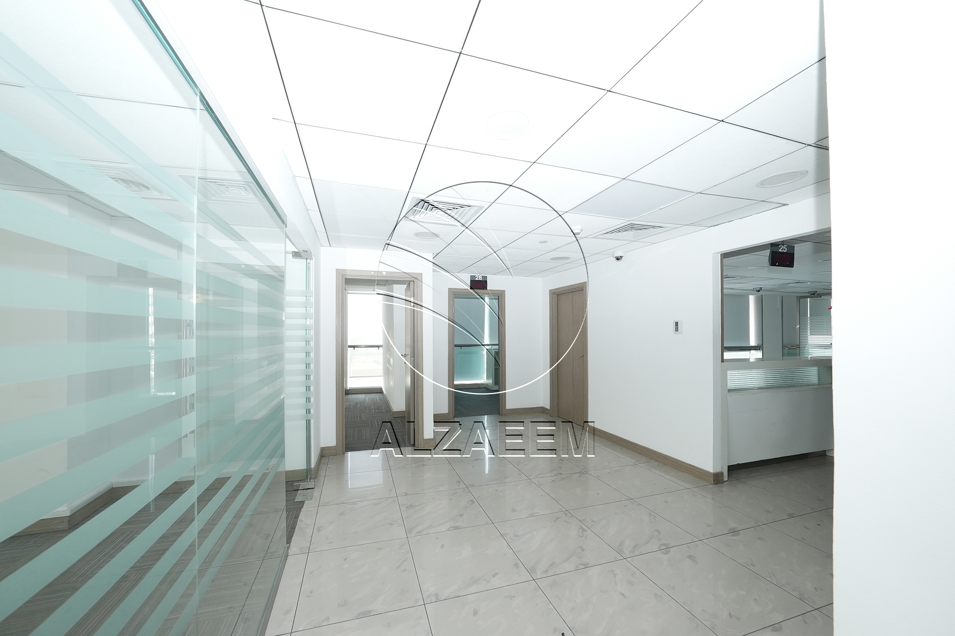 √Prime Showroom+Basement + 2 Mezzanine Levels √