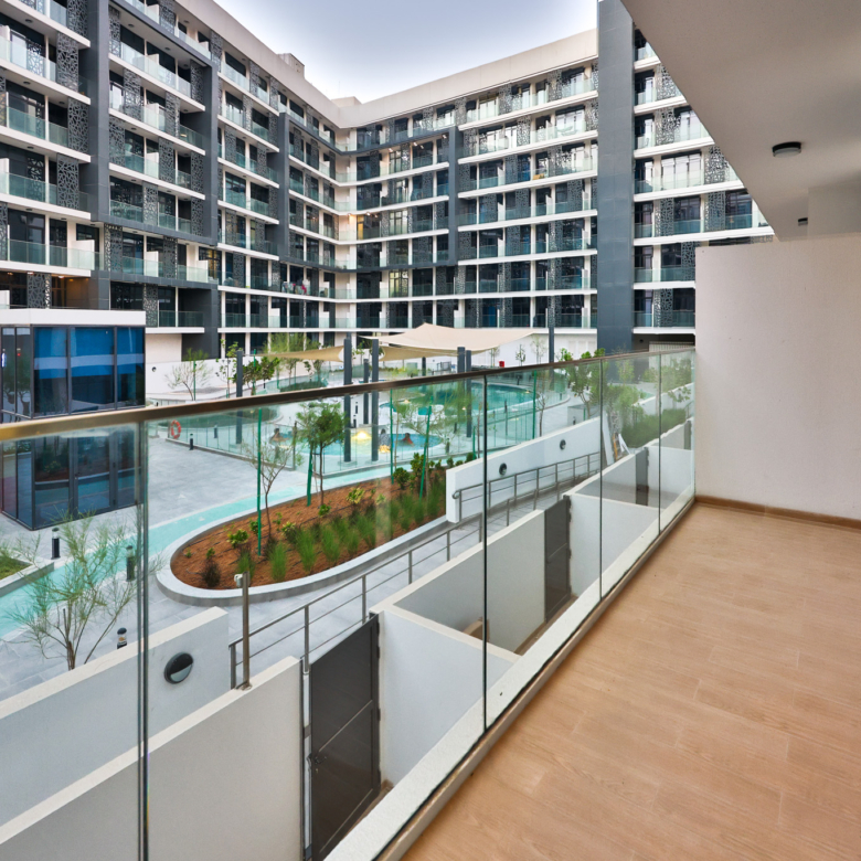 Furnished | 3BR TH | Big Layout | Vacant