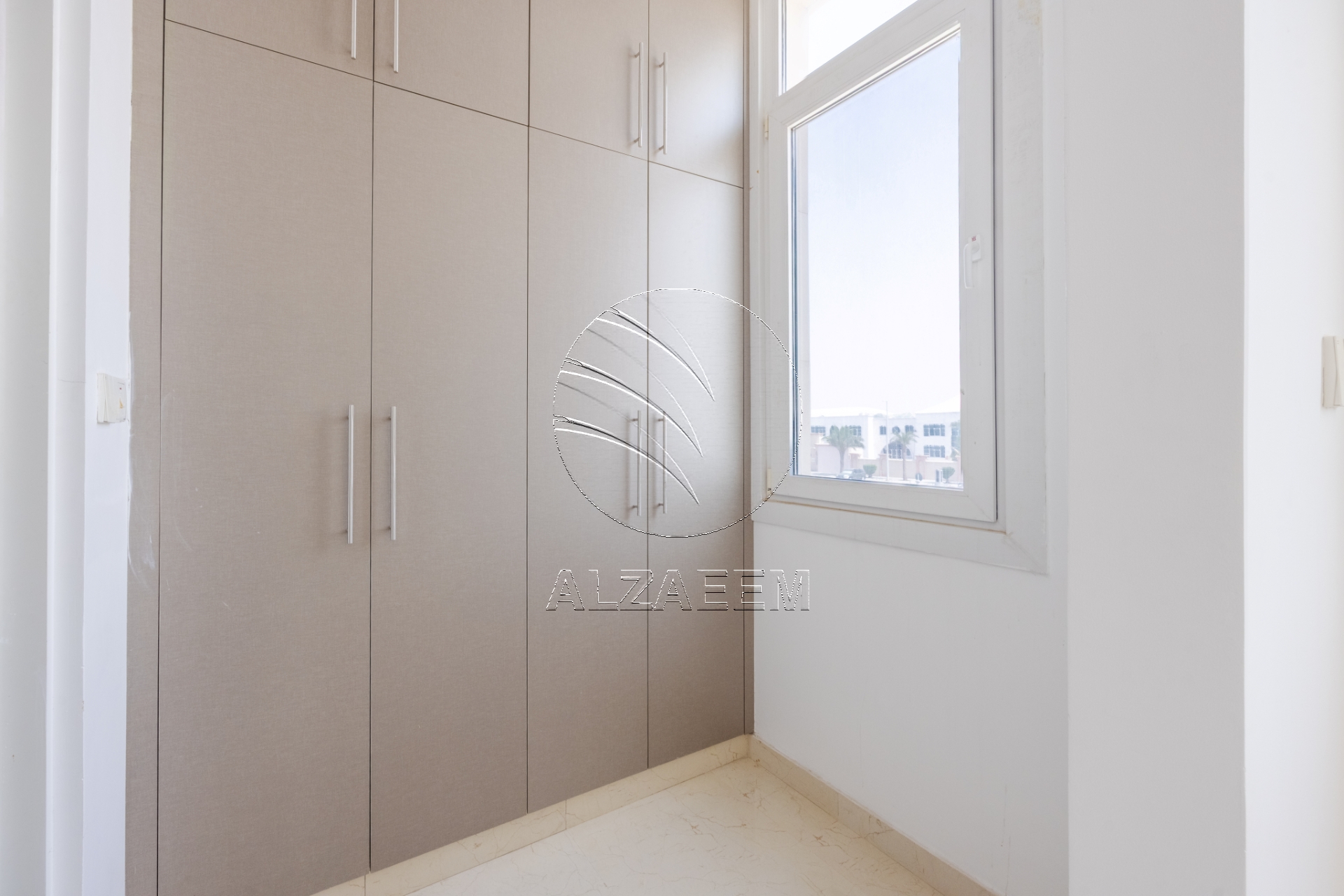 √9BR Multiple Approved Uses | Residential Allowed√