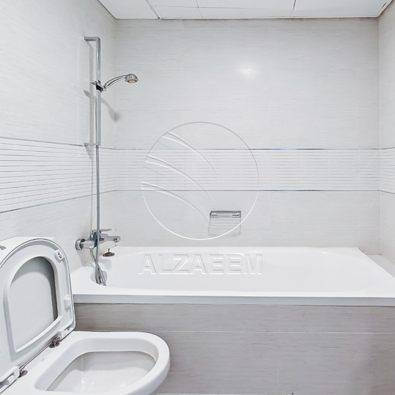 √ Rare Availability | Pool & Sea View | VACANT √
