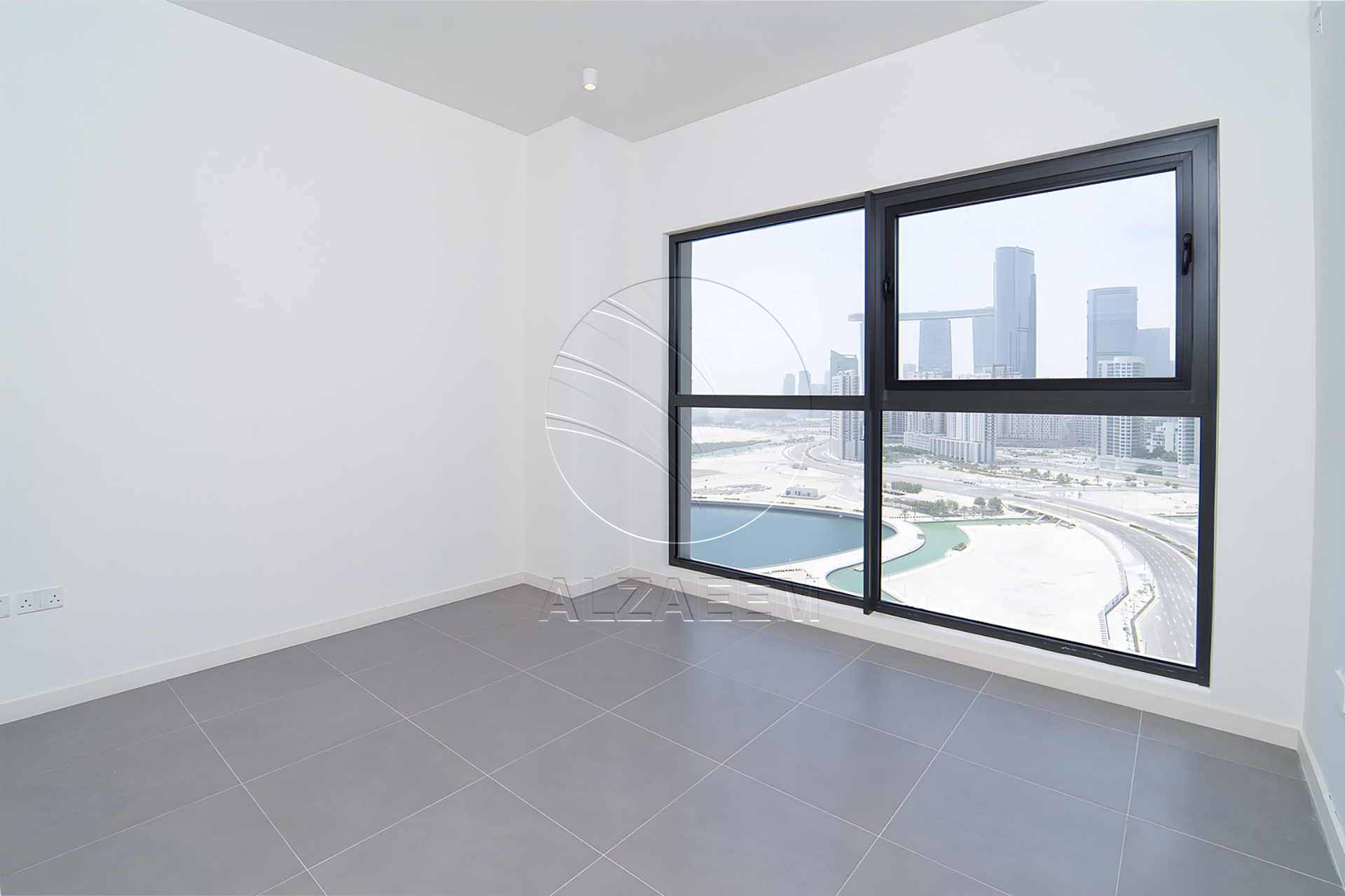 √ Full Canal View | Stunningly Designed Unit √