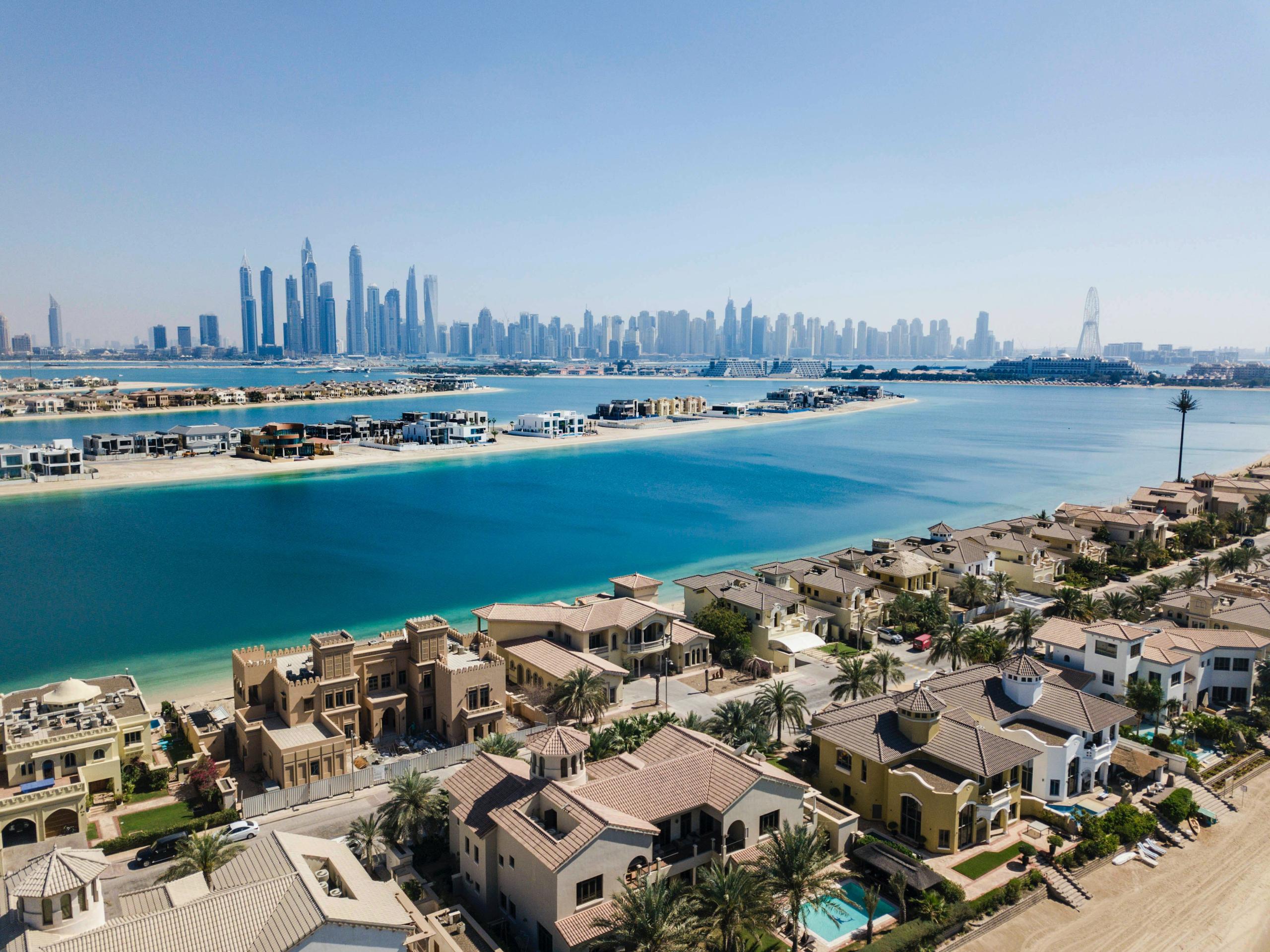 Top considerations when buying a beachfront property in Dubai