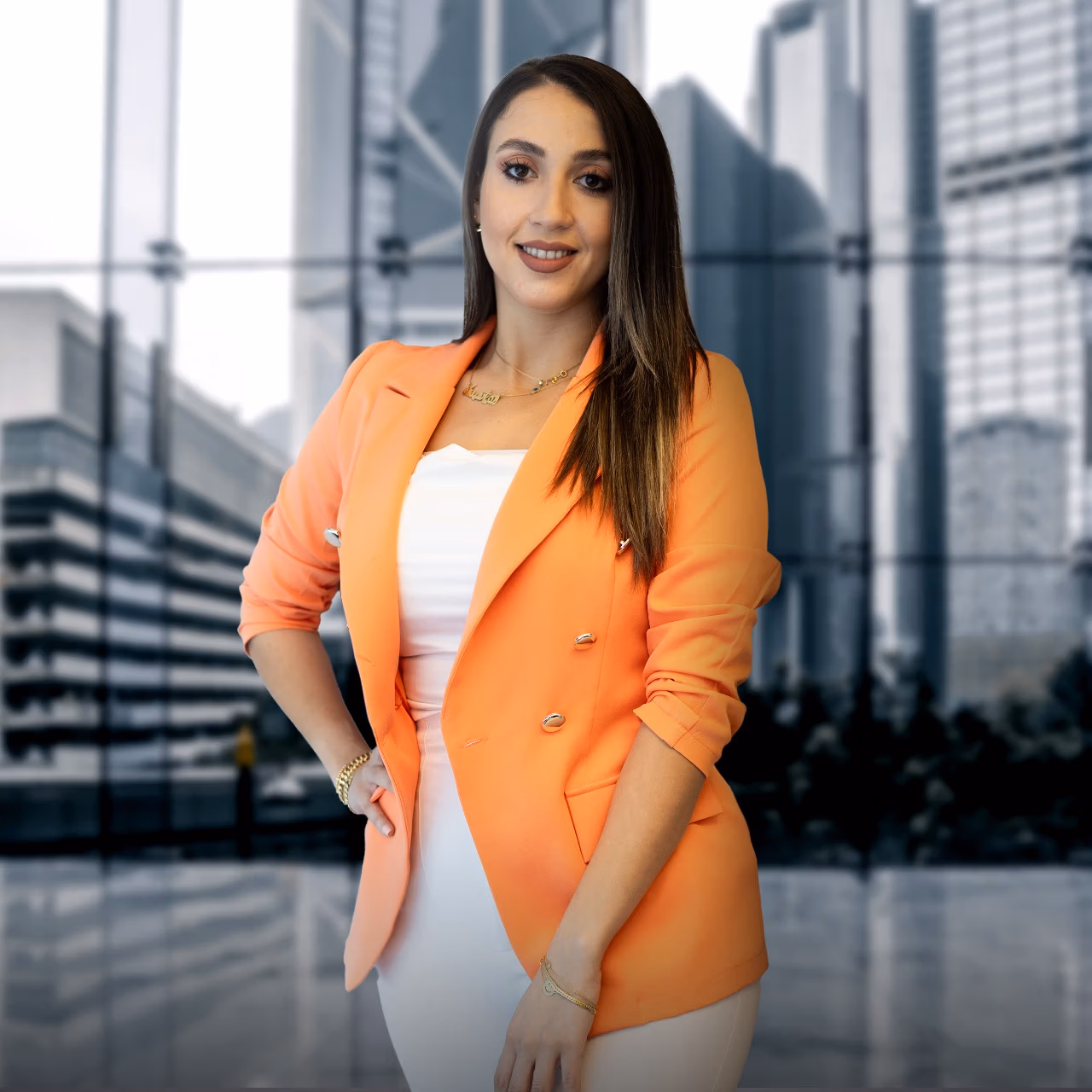 danella aldari